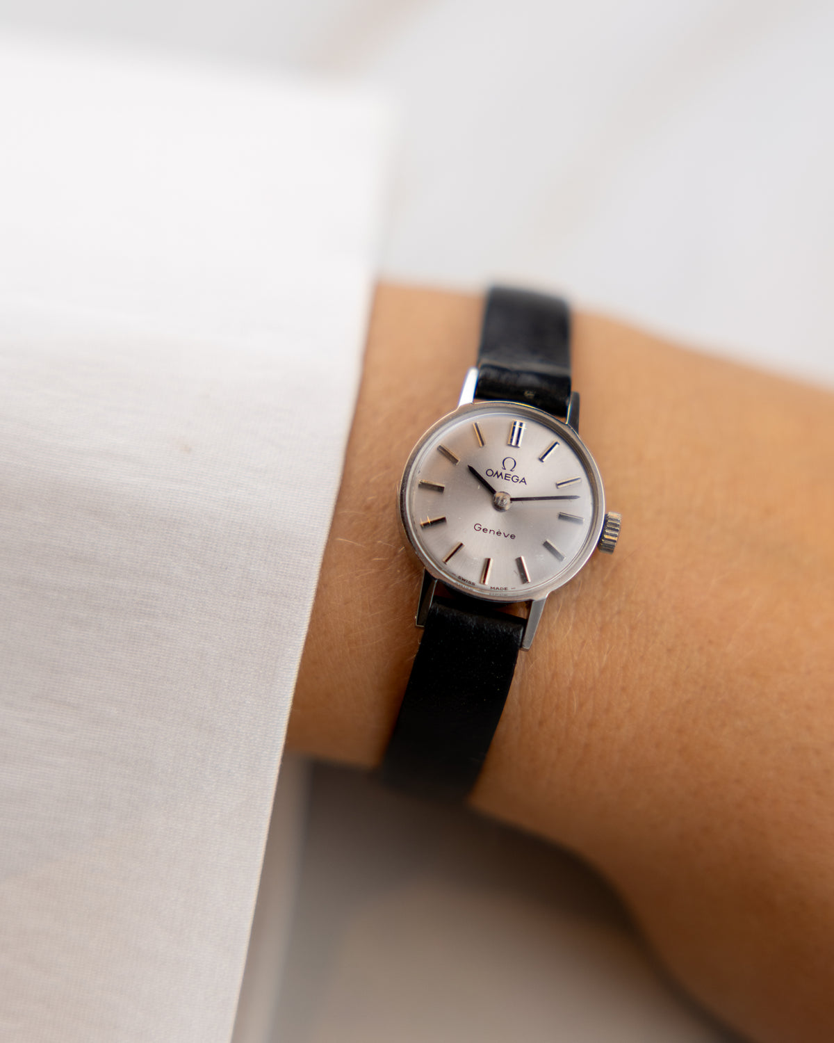 Omega Genève Ref.511.0426 Vintage Ladies Watch | Silver Sunburst Dial | 1972 | Cal.485