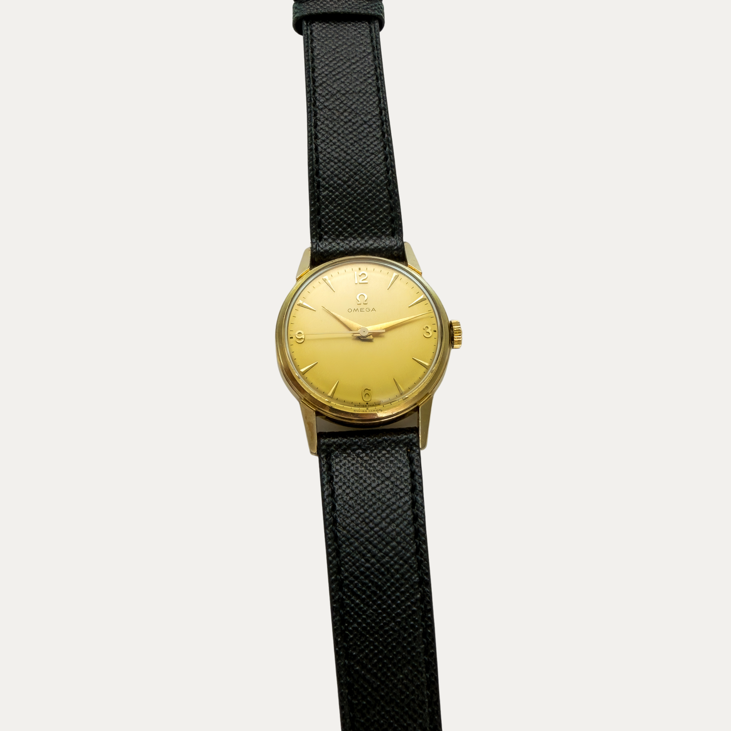 Omega Ref.2902-1 – Vintage Men's Dress Watch Gold Plated Champagne Dial 1957 | Arabic Numerals