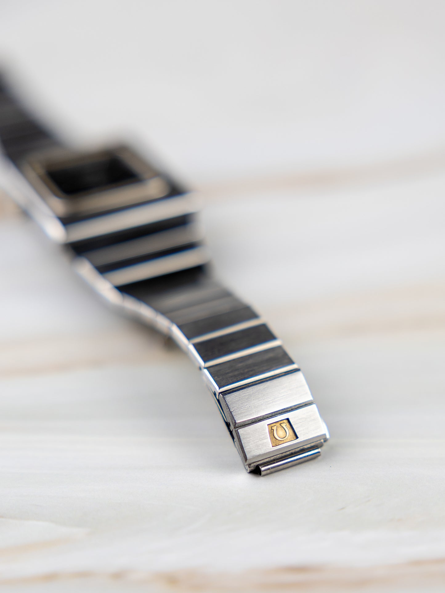 Omega Constellation 2000 Ref.355.0814 – Vintage Men's Watch Black Dial 1970s | Cal. 711 Automatic Ultra-Thin