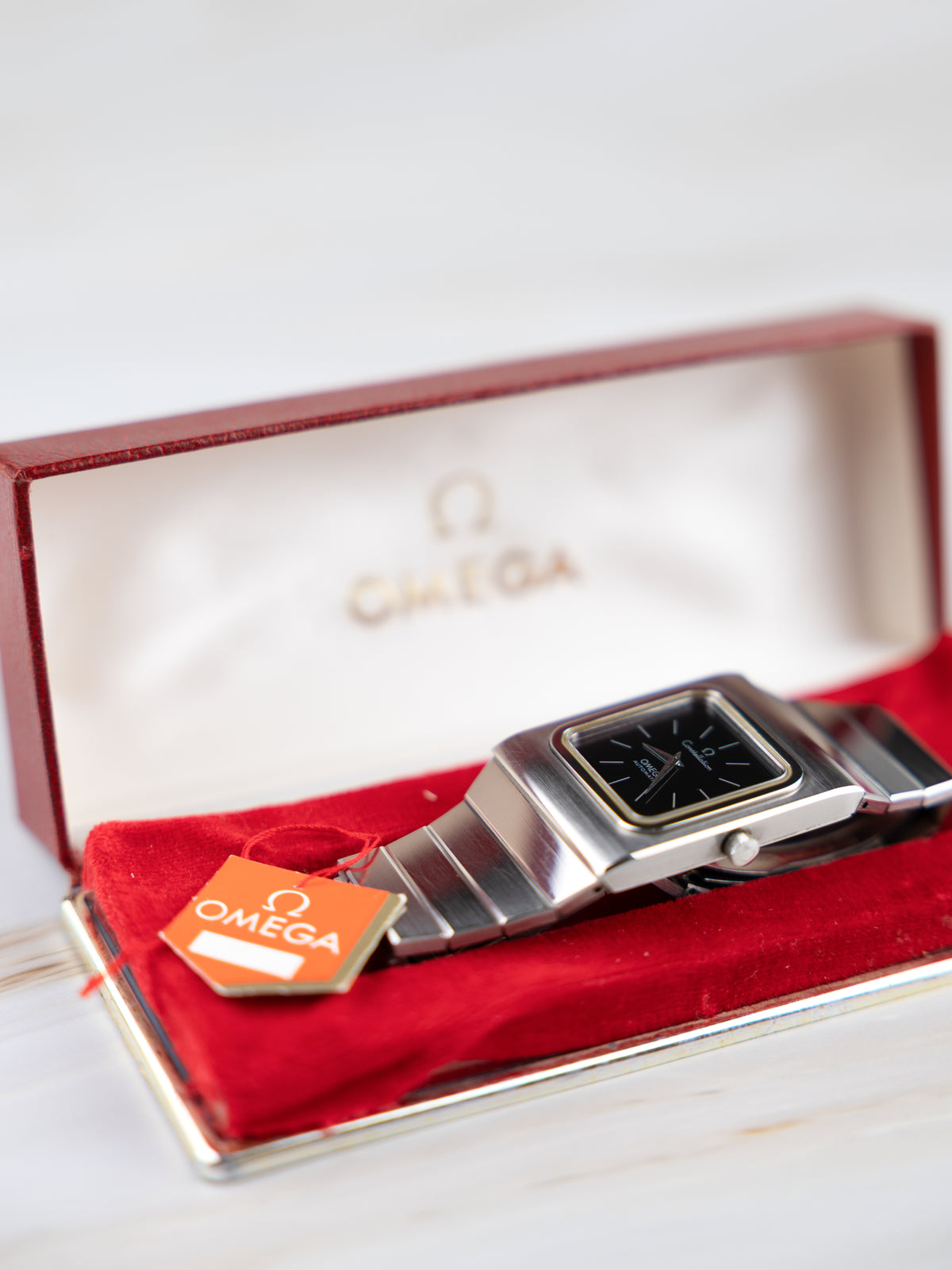 Omega Constellation 2000 Ref.355.0814 – Vintage Men's Watch Black Dial 1970s | Cal. 711 Automatic Ultra-Thin