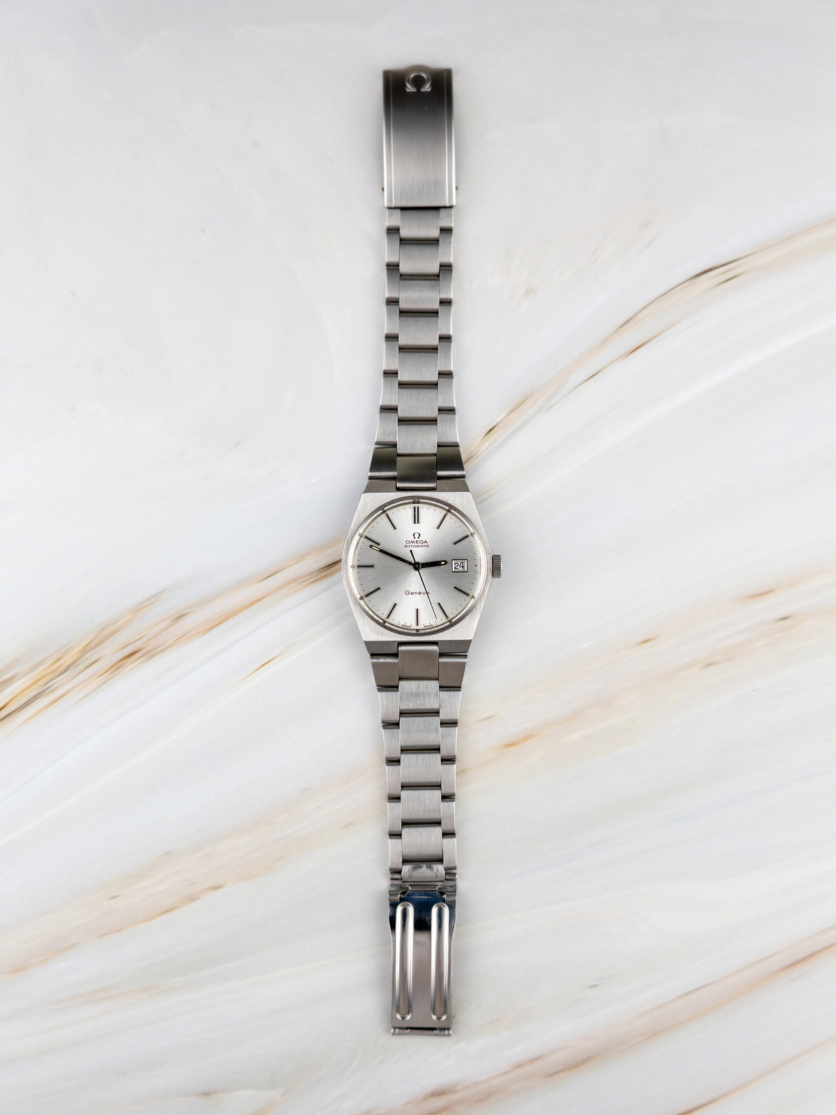 Omega Genève Ref. 166.099 – Vintage Men's Watch Silver-Grey Sunburst Dial 1970s | Automatic