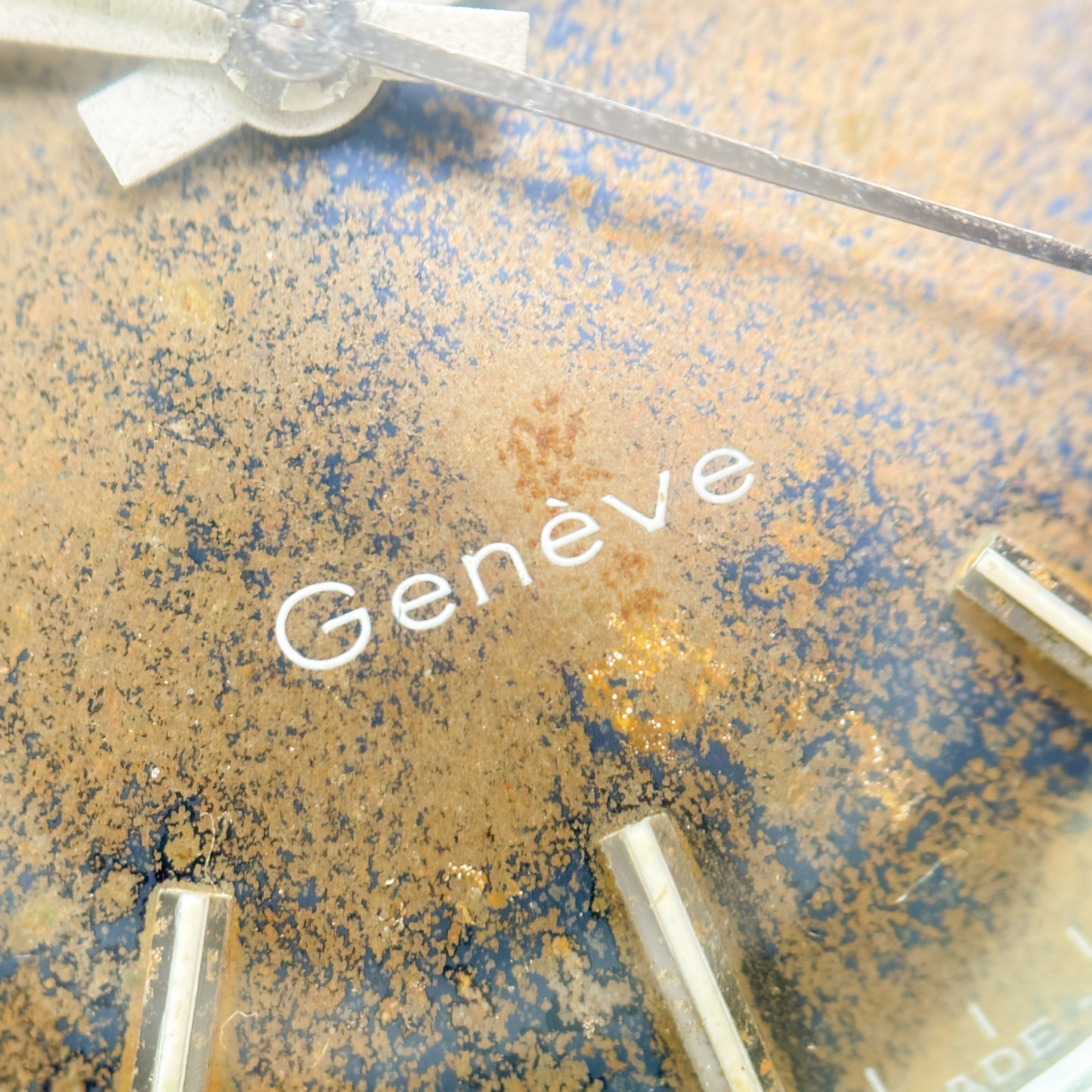 Omega Genève Ref.166.0168 — Jeans Dial | 1972