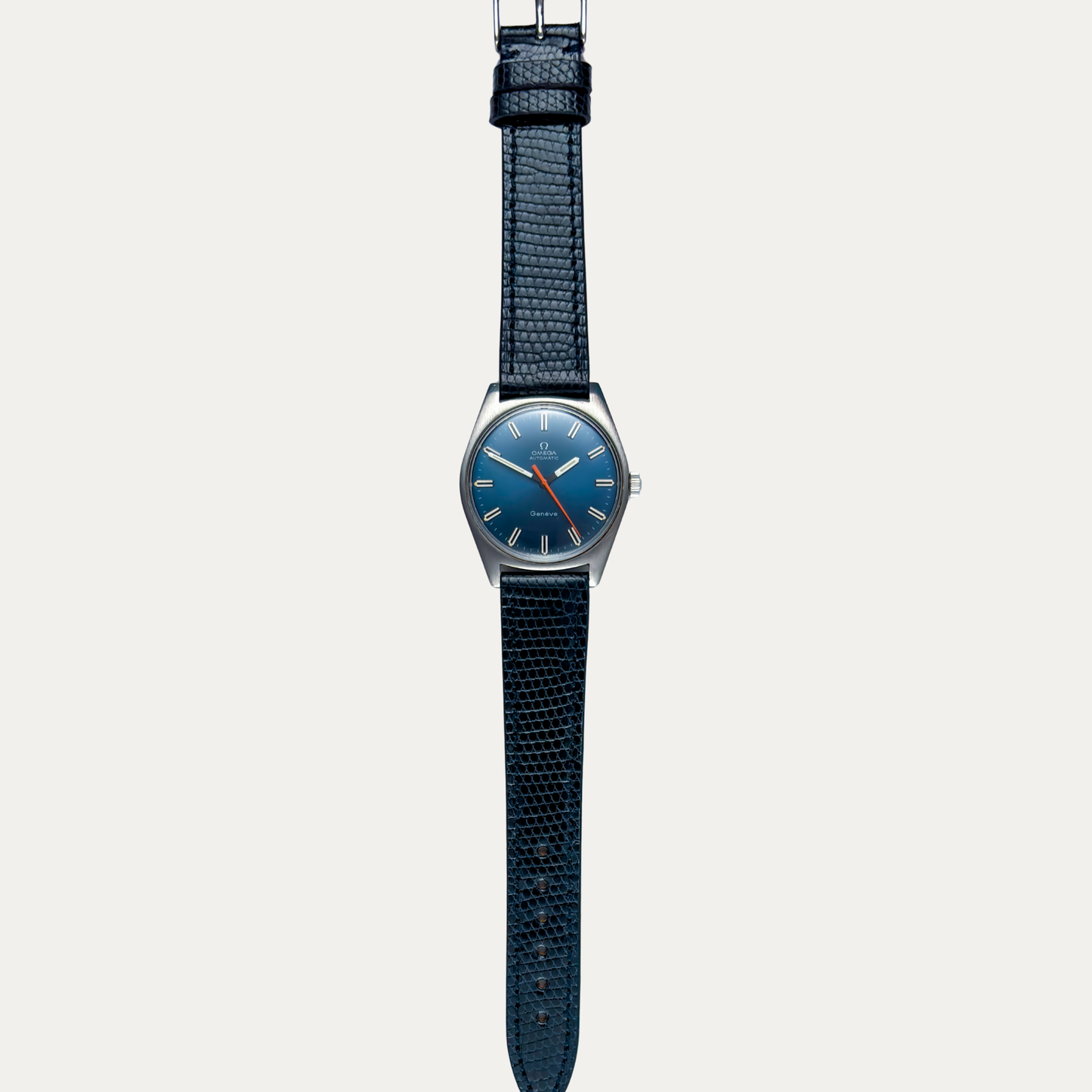 Omega Genève Ultraman Réf. 165.041 – Rare montre vintage pour homme à cadran bleu 1968