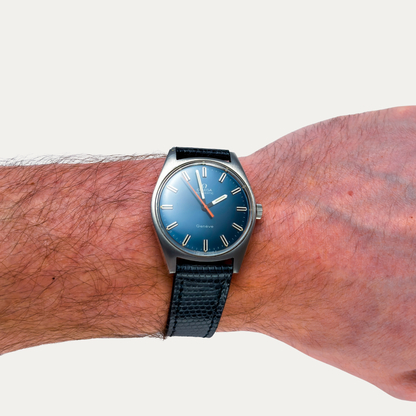 Omega Genève Ultraman Réf. 165.041 – Rare montre vintage pour homme à cadran bleu 1968