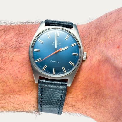 Omega Genève Ultraman Réf. 165.041 – Rare montre vintage pour homme à cadran bleu 1968