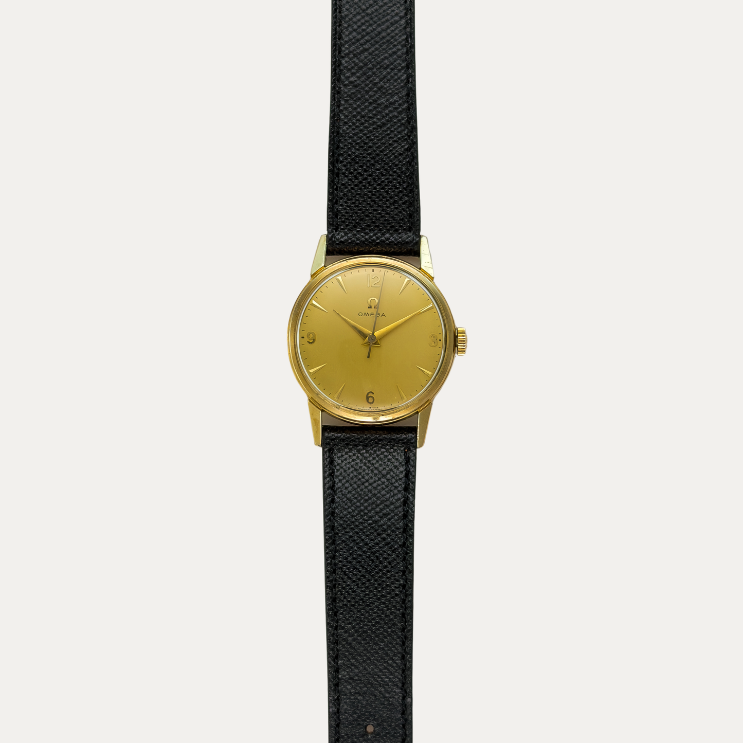 Omega Ref.2902-1 – Vintage Men's Dress Watch Gold Plated Champagne Dial 1957 | Arabic Numerals
