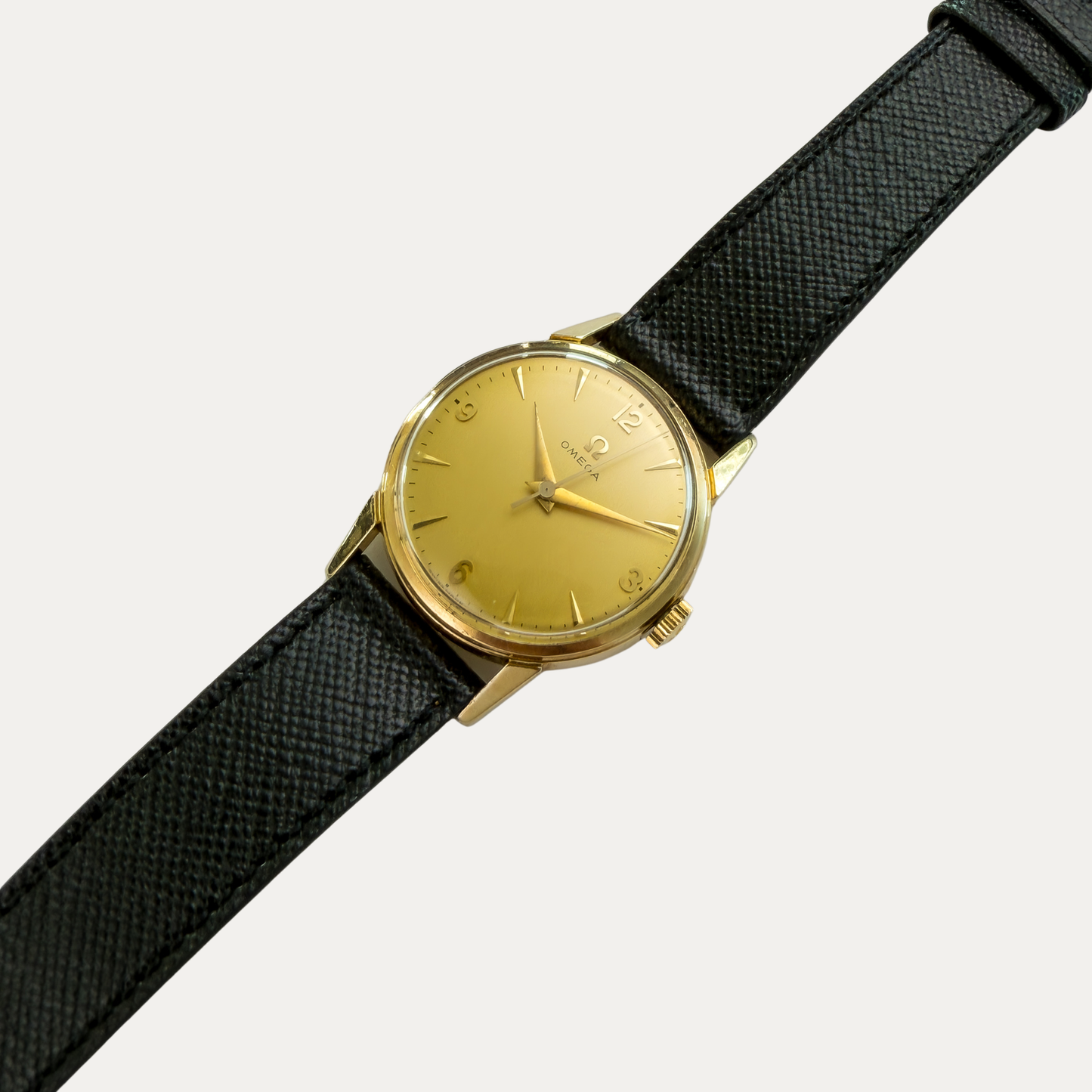 Omega Ref.2902-1 – Vintage Men's Dress Watch Gold Plated Champagne Dial 1957 | Arabic Numerals