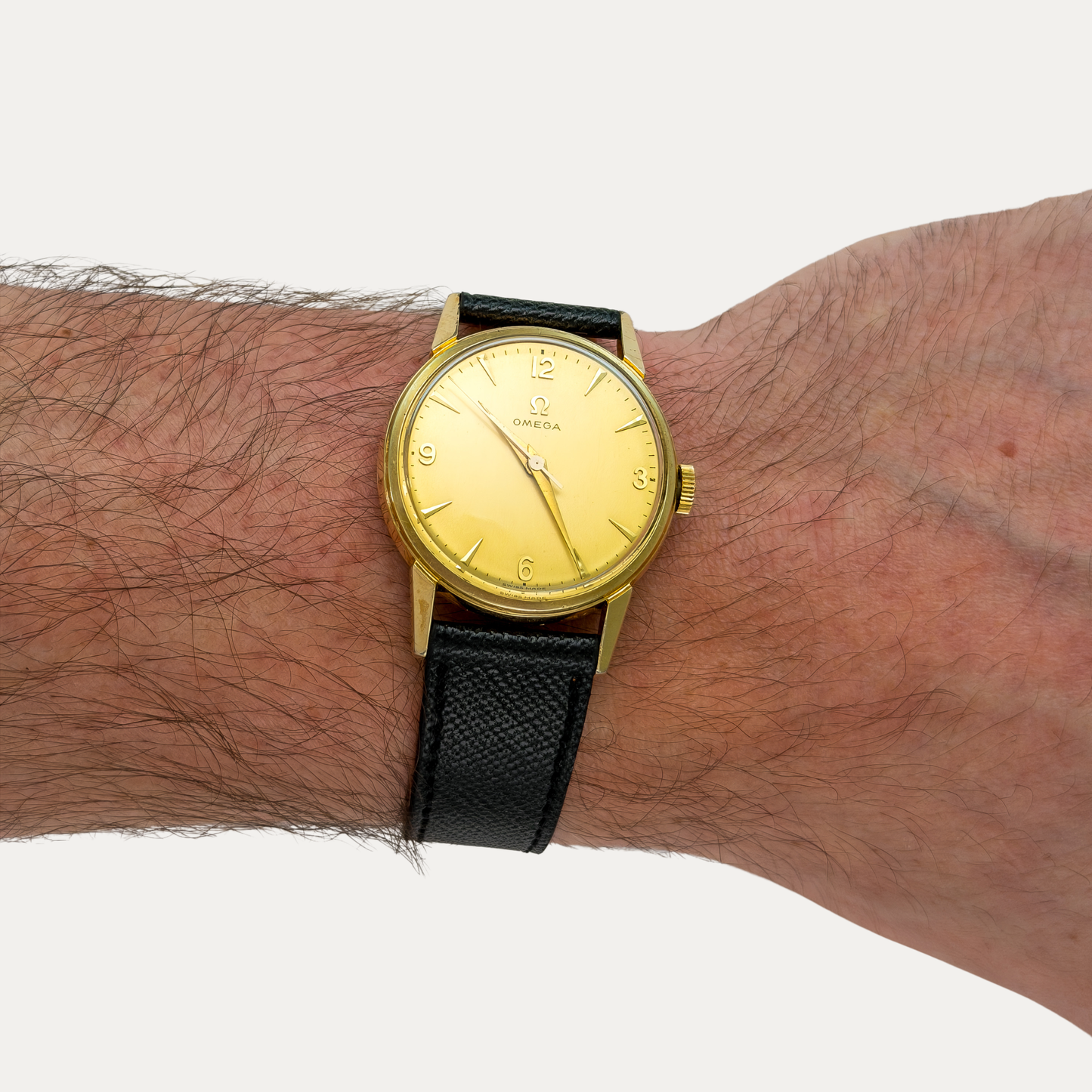 Omega Ref.2902-1 – Vintage Men's Dress Watch Gold Plated Champagne Dial 1957 | Arabic Numerals