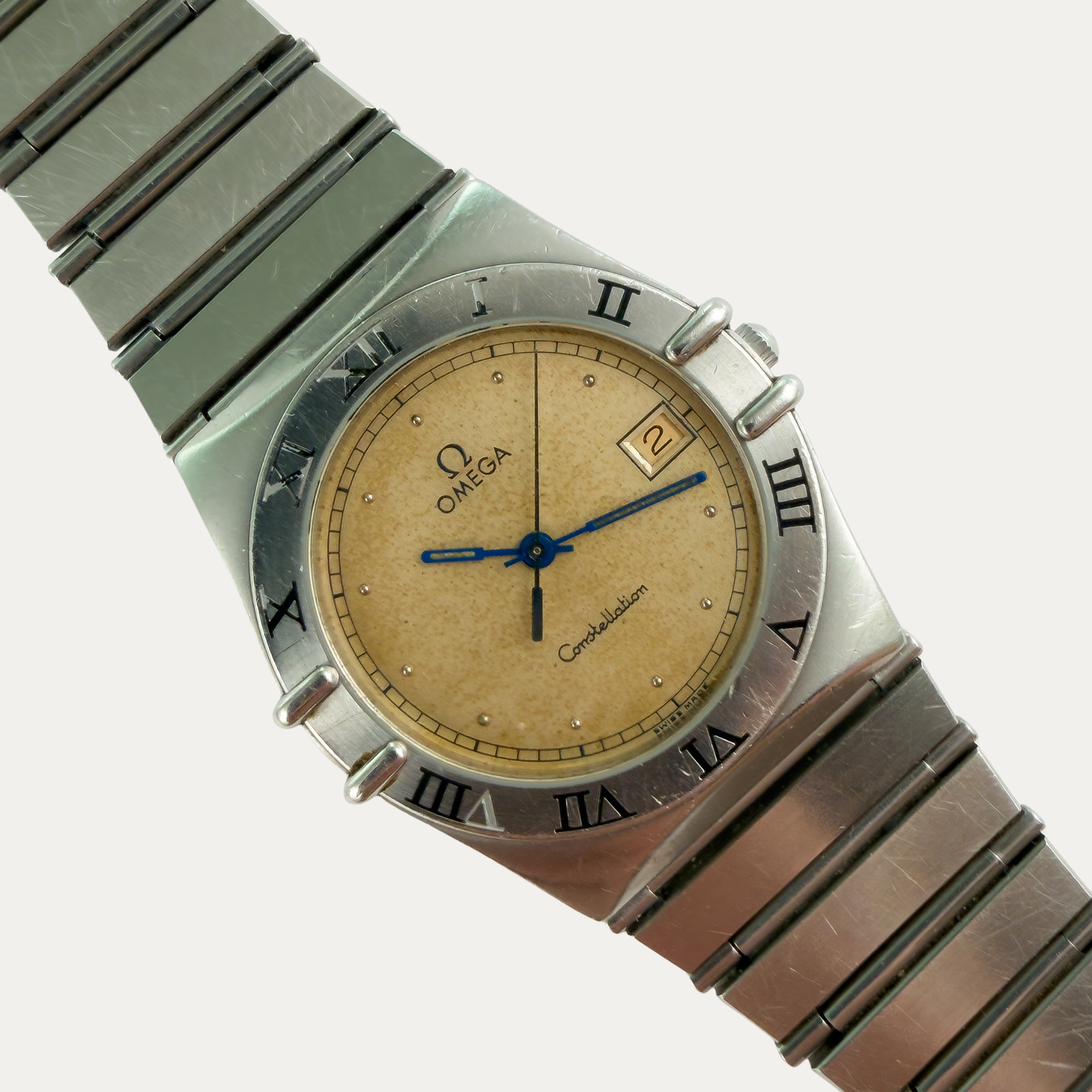 Omega Constellation Ref.396.1080 Vintage Men's Quartz Watch 1990 | Tropical Champagne Dial