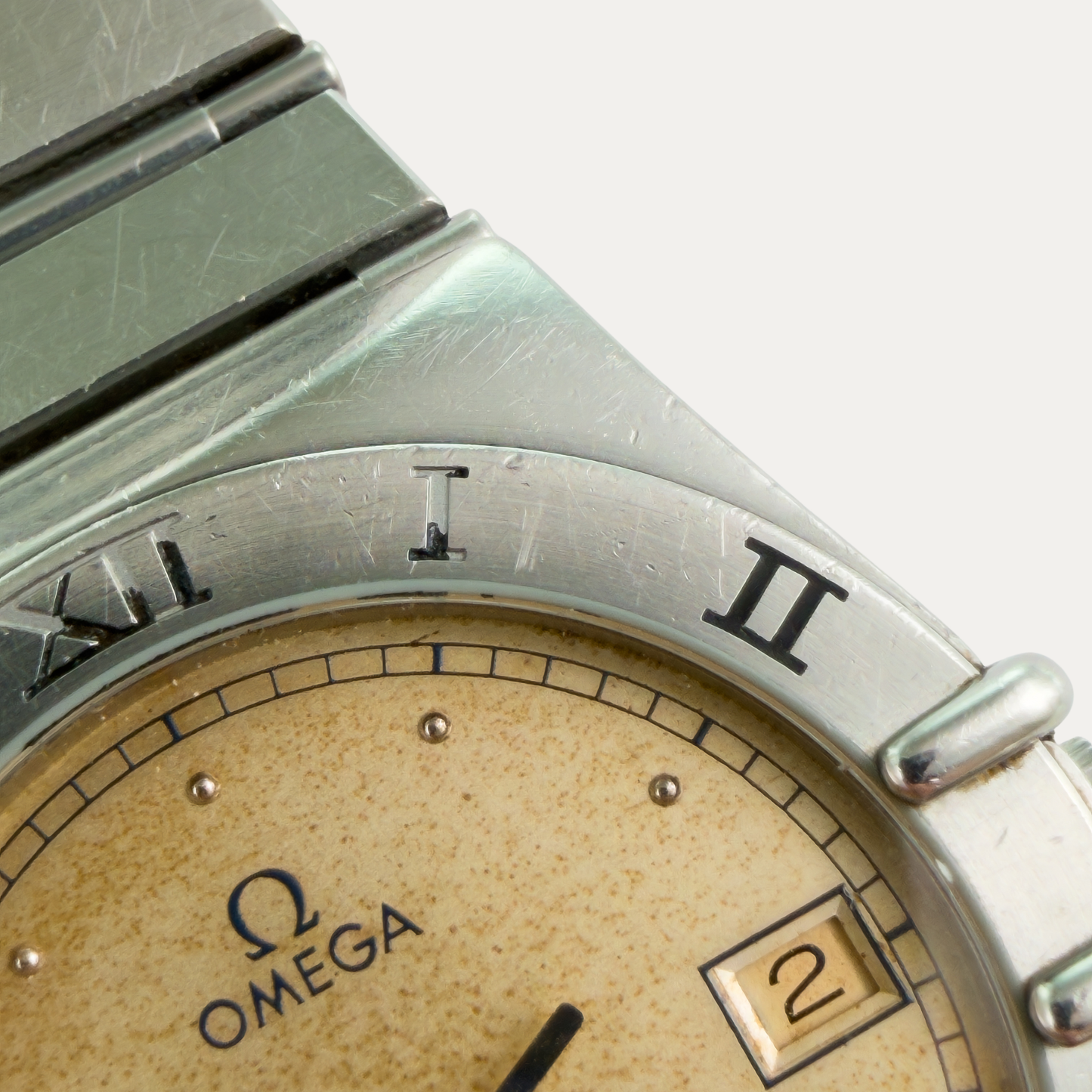 Omega Constellation Ref.396.1080 Vintage Men's Quartz Watch 1990 | Tropical Champagne Dial