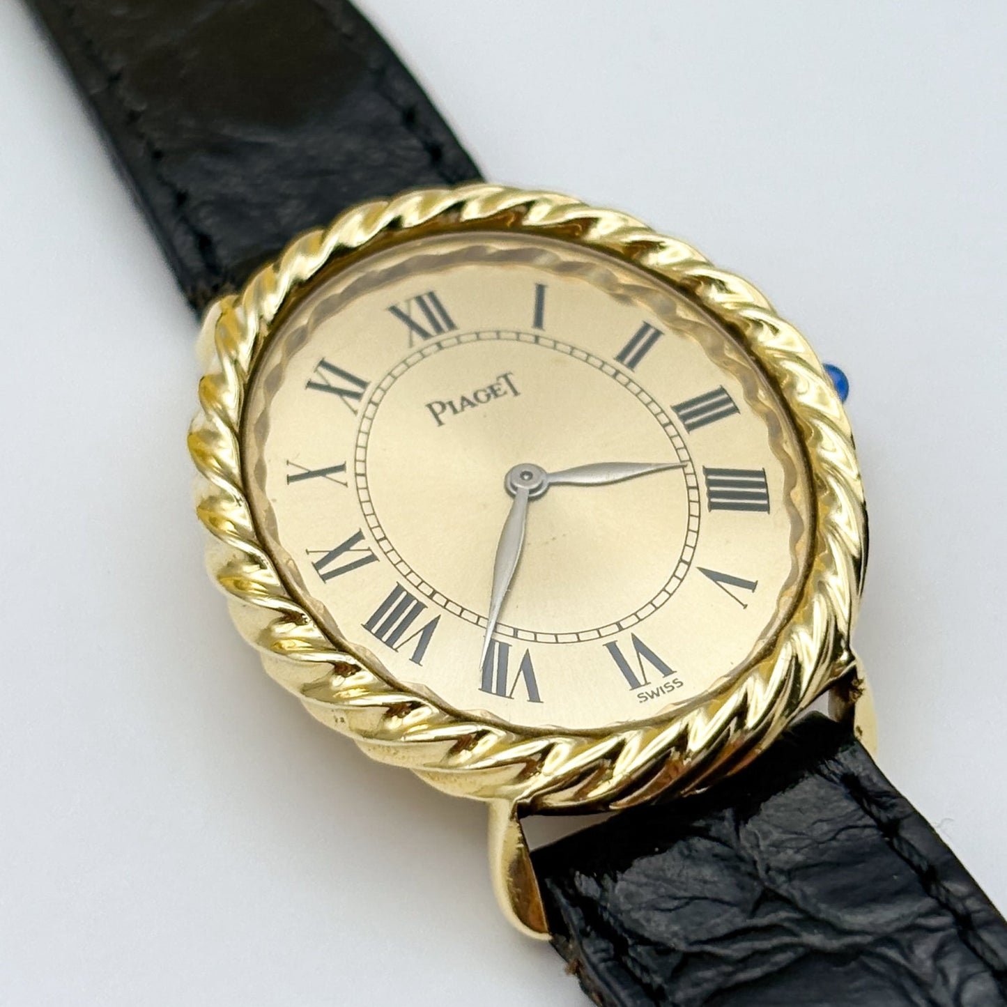 Piaget 9823 - 18K Yellow Gold